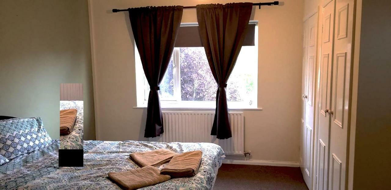 Hotel Royal House Slough Extérieur photo